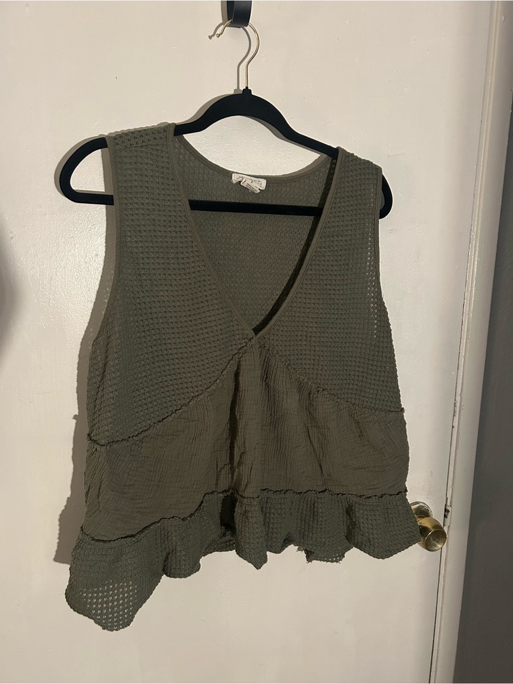 torrid Olive Green Textured V-Neck Sleeveless Tank